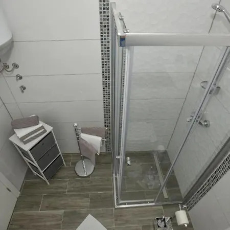 Hani 1 - One Bedroom With Balcony And Sea View Makarska